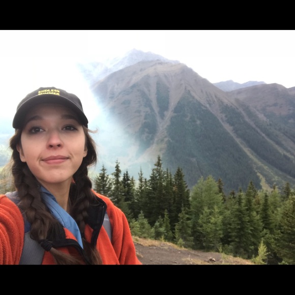 Meet your Posher, Cheyanne - Picture 1 of 1